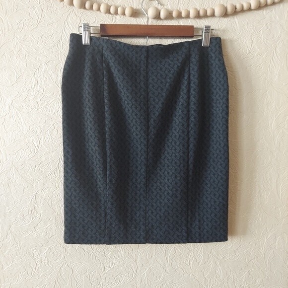 Alfani pencil skirt jersey stretch black gray patterned Sz 6 Petite - Picture 3 of 7